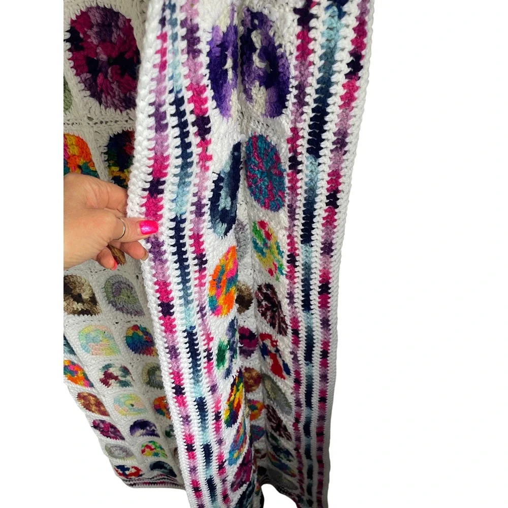 Vtg Handmade Crochet Throw Blanket  Rainbow Circle GrannySquare Boho Afghan61x50